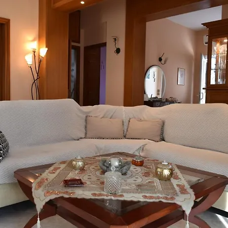 Kyveli House Lejlighed *